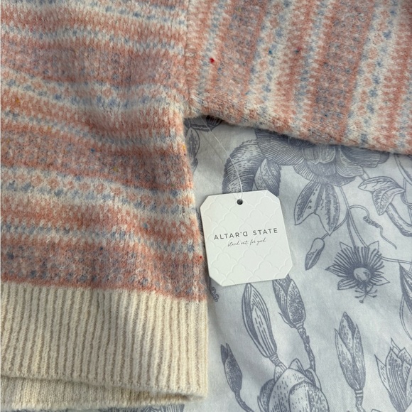 Altar'd State Sweater - Picture 4 of 4